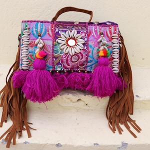 Bolso Banjara floral bordado: bandolera étnica vintage con flecos “falda boho” imagen 2