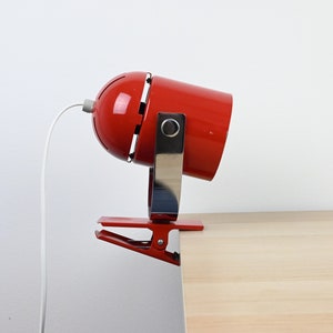 Mid Century Schreibtischlampe, Metall Lampe, Schreibtisch Metall Lampe, Tischlampe, Schreibtischlampe, Nachttischlampe, Mid Century Lampe, rote Lampe, Tischleuchte