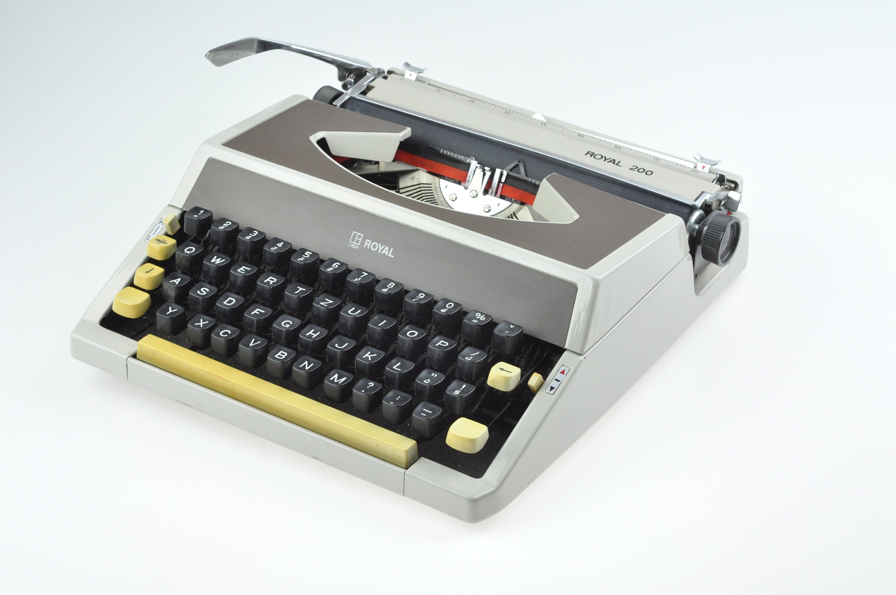 Royal 200 ワーキングタイプライター、ポータブルタイプライター