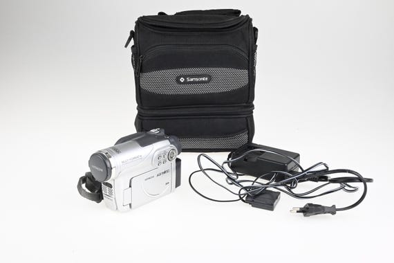 HITACHI ビデオカメラ 骨董品 HITACHI ビデオカメラ 骨董品 【公式通販】