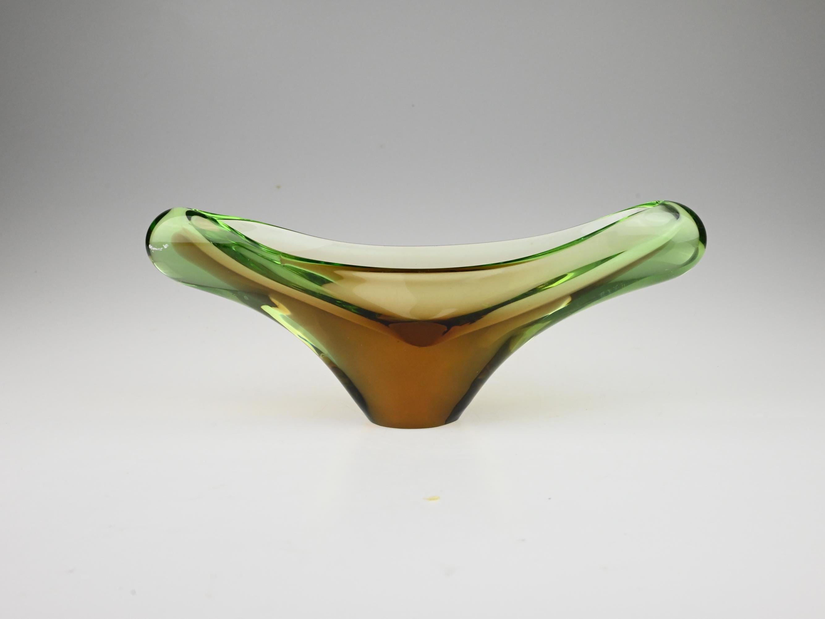 チェコのガラスボウル - Etsy 日本