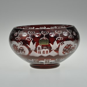 Vintage Egermann Glasschale, rotes geschliffenes Glas, roter Schnitt zu klarem Glas, rote geschliffene Kristallschale, roter geschliffener Kristall, Rubinglasschale, rote Glasschale