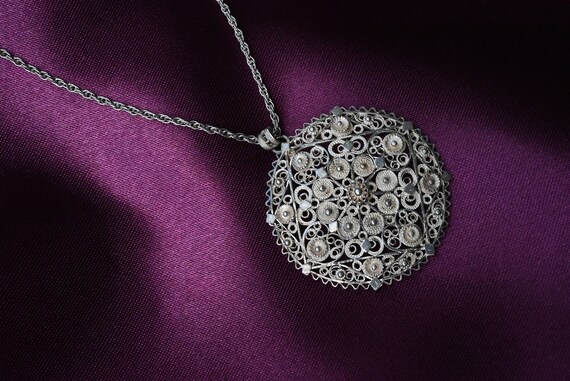 Antique Silver Filigree Pendant Necklace - 800/10… - image 3