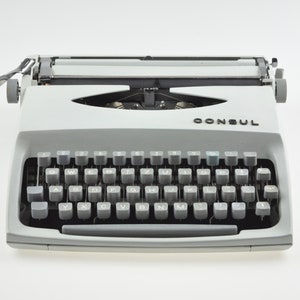 1970 Consul Working Typewriter with Case, Portable Typewriter, Serviced Typewriter, Vintage Typewriter, Gray Typewriter, Manual Typewriter