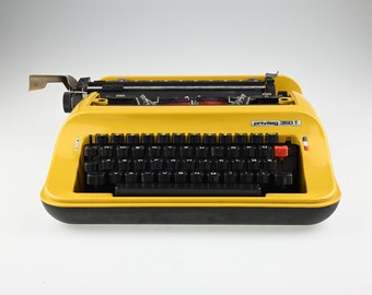 Privileg 350 T Working Typewriter, Yellow Typewriter, Typewriter, Vintage Typewriter, German Typewriter, Manual Typewriter, Retro Typewriter