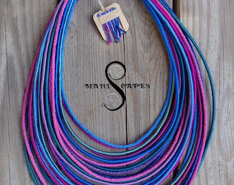 DELUXE Luscious Berry yarn-wrapped necklace / tribal / hippie / bohemian / viscose