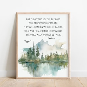 Könnte beinhalten: Ein Aquarellbild einer Waldszene mit einer Seespiegelung. Das Bild zeigt ein Zitat aus Jesaja 40,3: "Denn die auf den HERRN hoffen, werden neue Kraft empfangen; sie werden mit Flügeln wie Adler auffliegen, sie werden laufen und nicht müde werden, sie werden gehen und nicht matt werden."