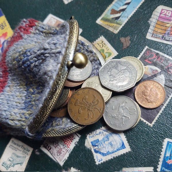 Tuppence's Knitted Coin Purse