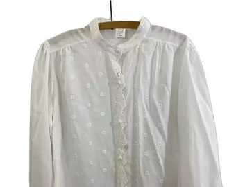 Vintage White Embroidered Button Down blouse