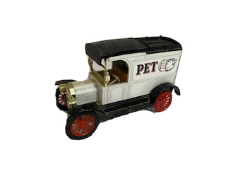 Vintage Ertl Ford Model T PET Evaporated Milk Van Die Cast Bank