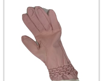 Vintage Pink Leather Ruffled Wrist Gloves