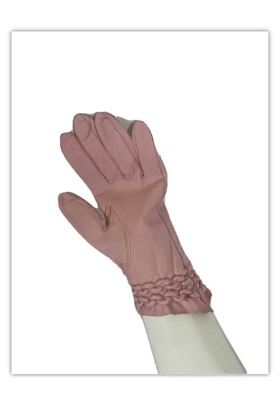 Vintage Pink Leather Ruffled Wrist Gloves