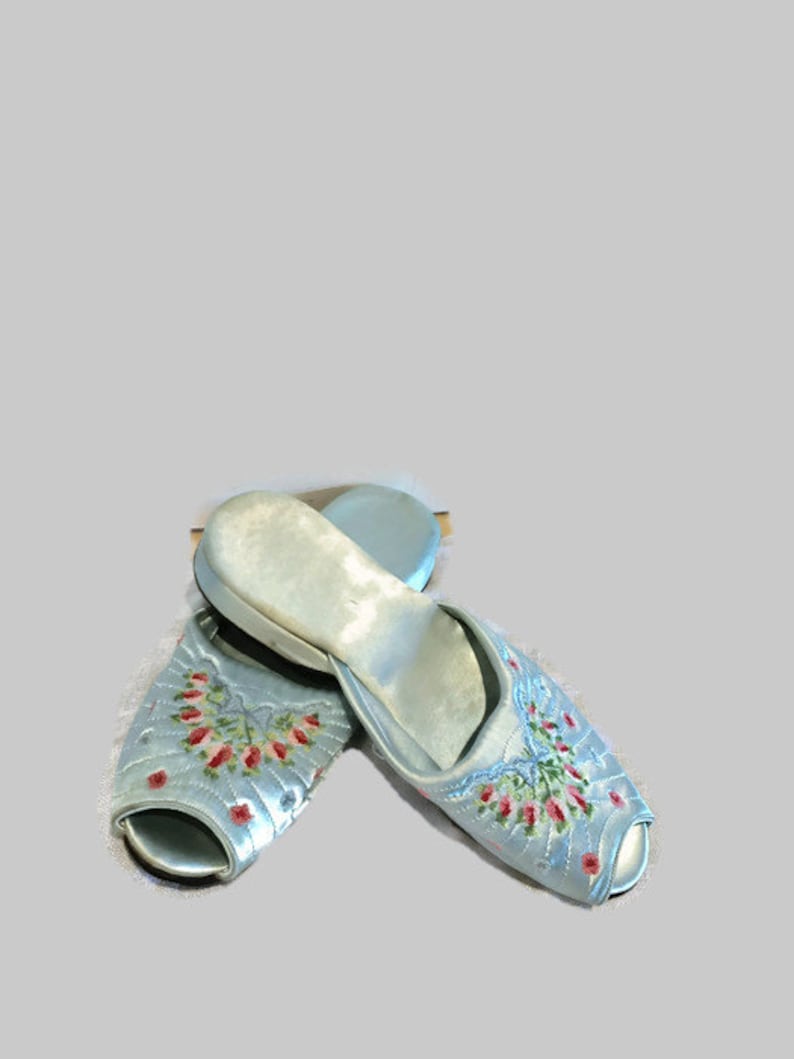 asian slip on shoes