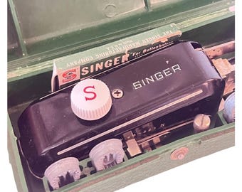 Singer 1940s Buttonholer
