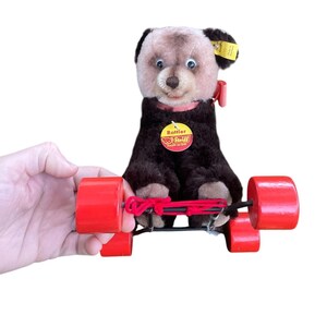 Steiff Bear on Wheels Replica 1905, 12 cm, Art.nr. 0085/12