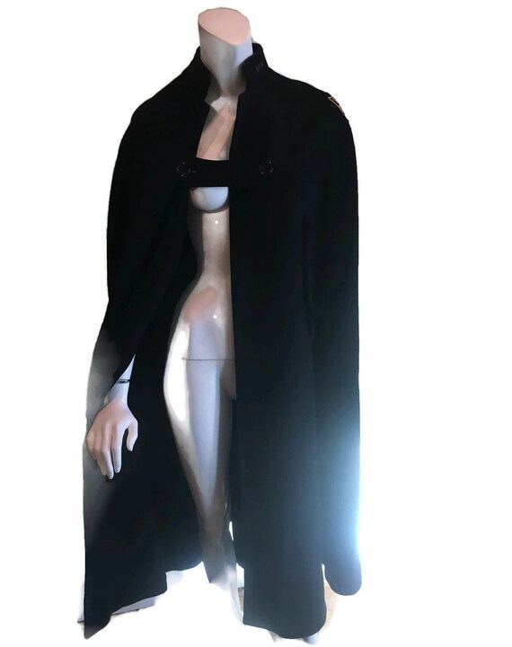 Vintage Wool Nurse Cape / WWII dark blue cape / Wi