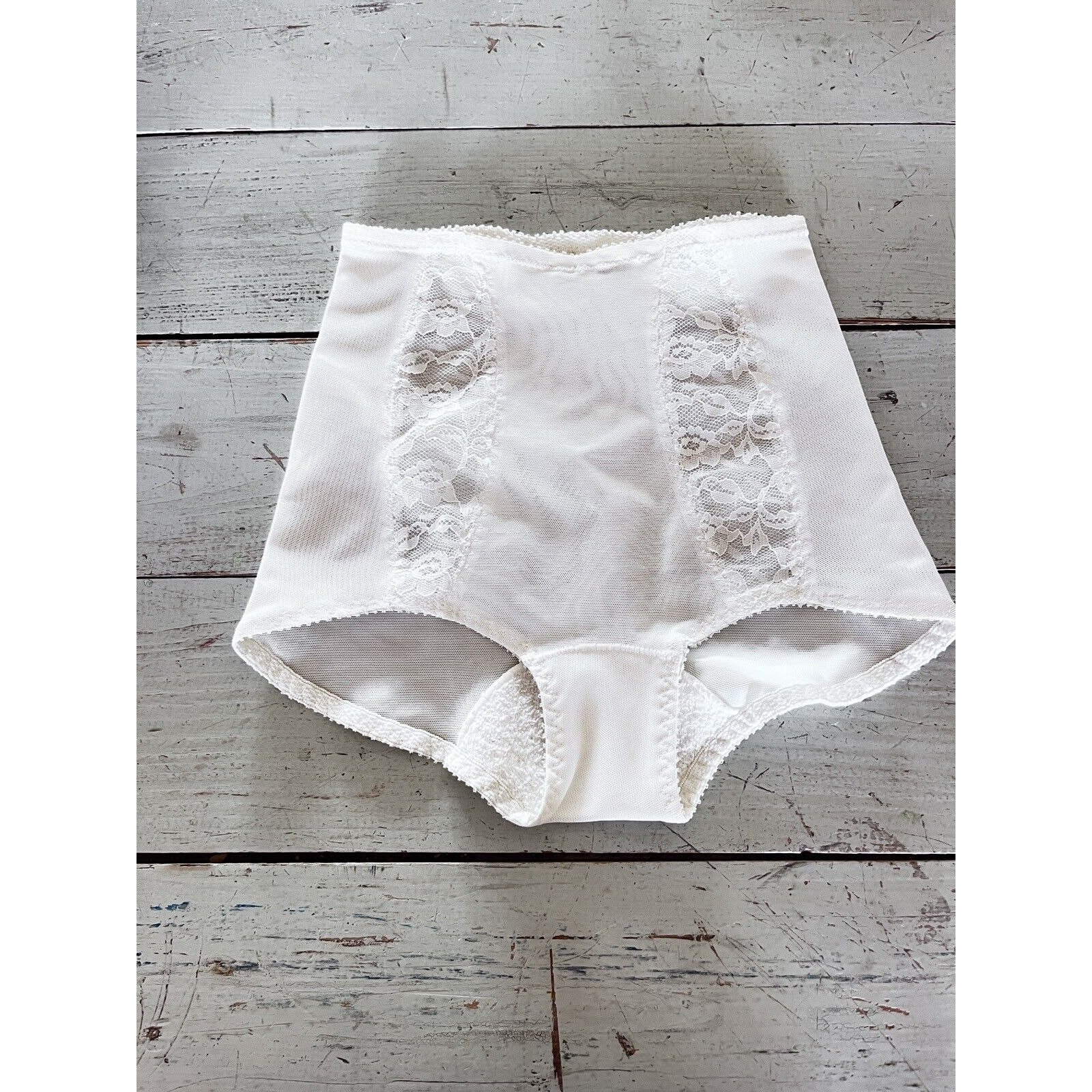 Buy White Girdle Panty Online In India -  India