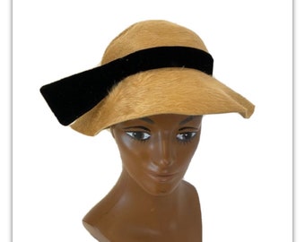 Vintage 40s Tan Fur Felt Cloche by Strathmore