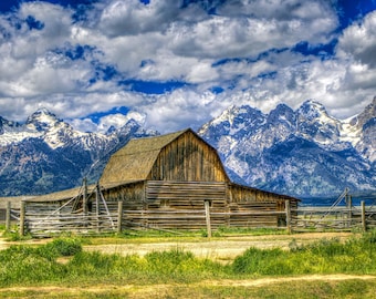 Mormon Row Barn Print | Grand Teton National Park