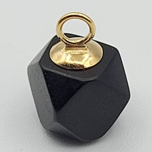 Pequeño colgante (6 mm) de protección de azabache y coral genuino en oro de 14 quilates, nuevo