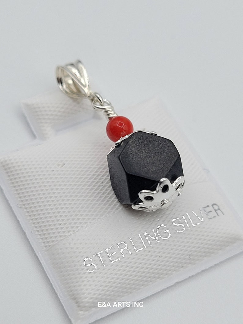 Nuevo Colgante Coral Azabache 8mm en Plata de Ley 925 - Azabache Genuino image 2
