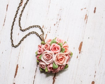 collier de charme, vintage rose collier pendentif fleurs fait main, bijoux, bronze, fleur d'argile polymère, bijoux faits main, pendentif