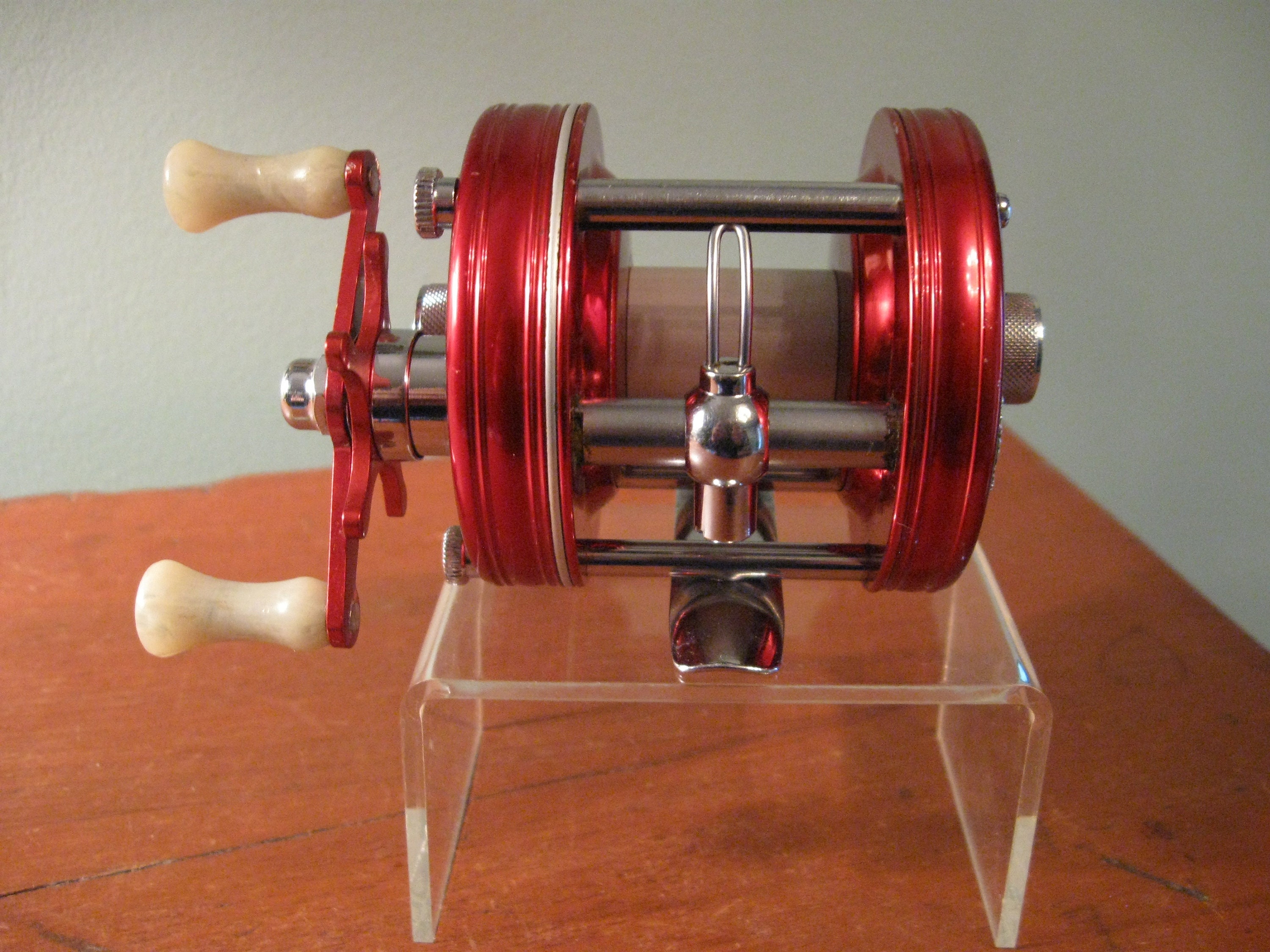 JANUARY SPECIAL ABU Ambassadeur 5000 Bait Casting Fishing Reel, Circa  1960s, in Really Nice Condition 