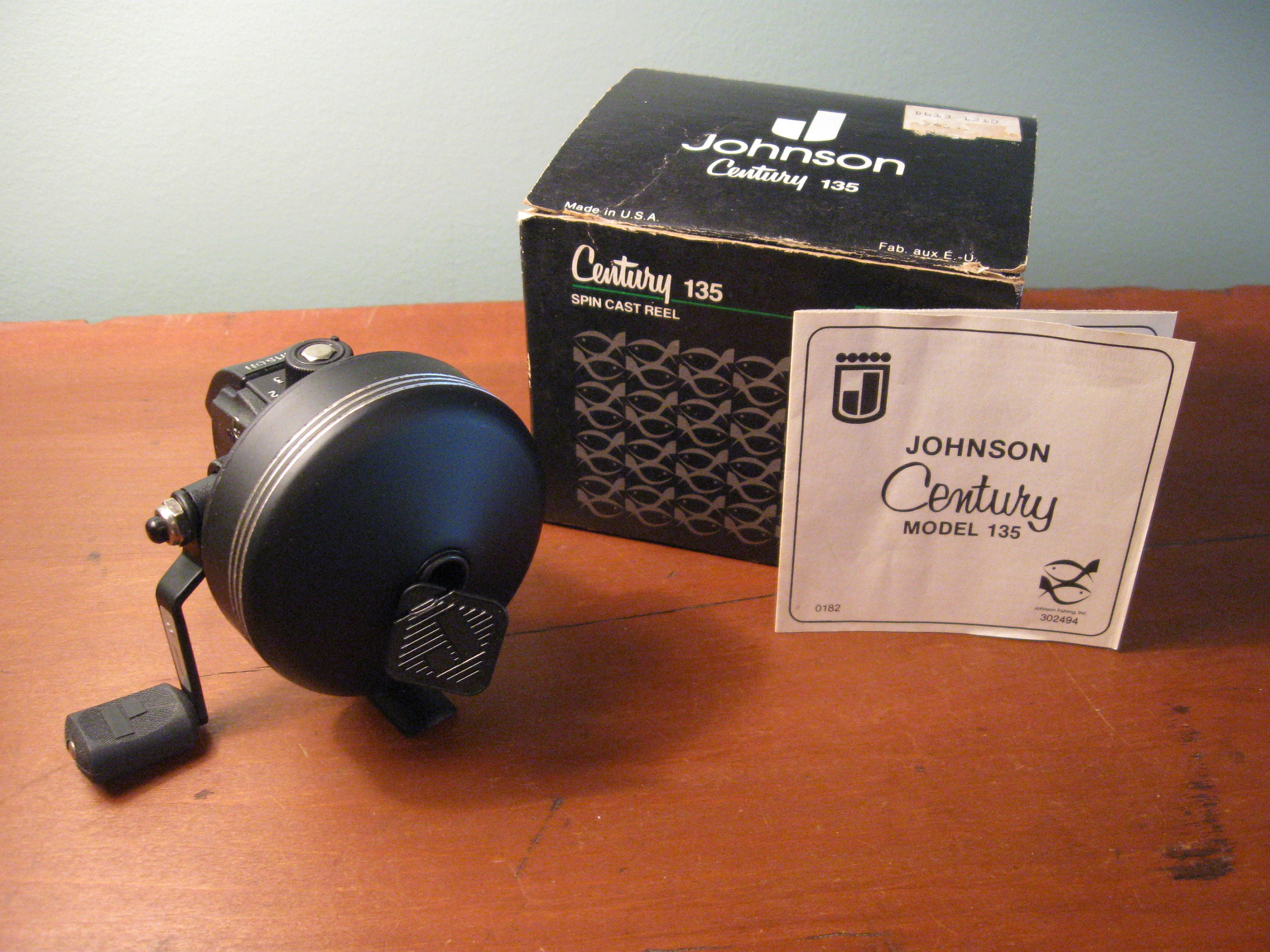 JOHNSON Century 135 Fishing Reel in Original Box w/Paperwork From 1981-82 (  Unused ) Use It or Add to Your Collection