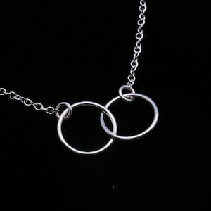Collar de doble círculo de plata de ley, collar de amor de eternidad, collar de mejor amigo, amor sin fin, collar de dama de honor, tarjeta de nota personalizada