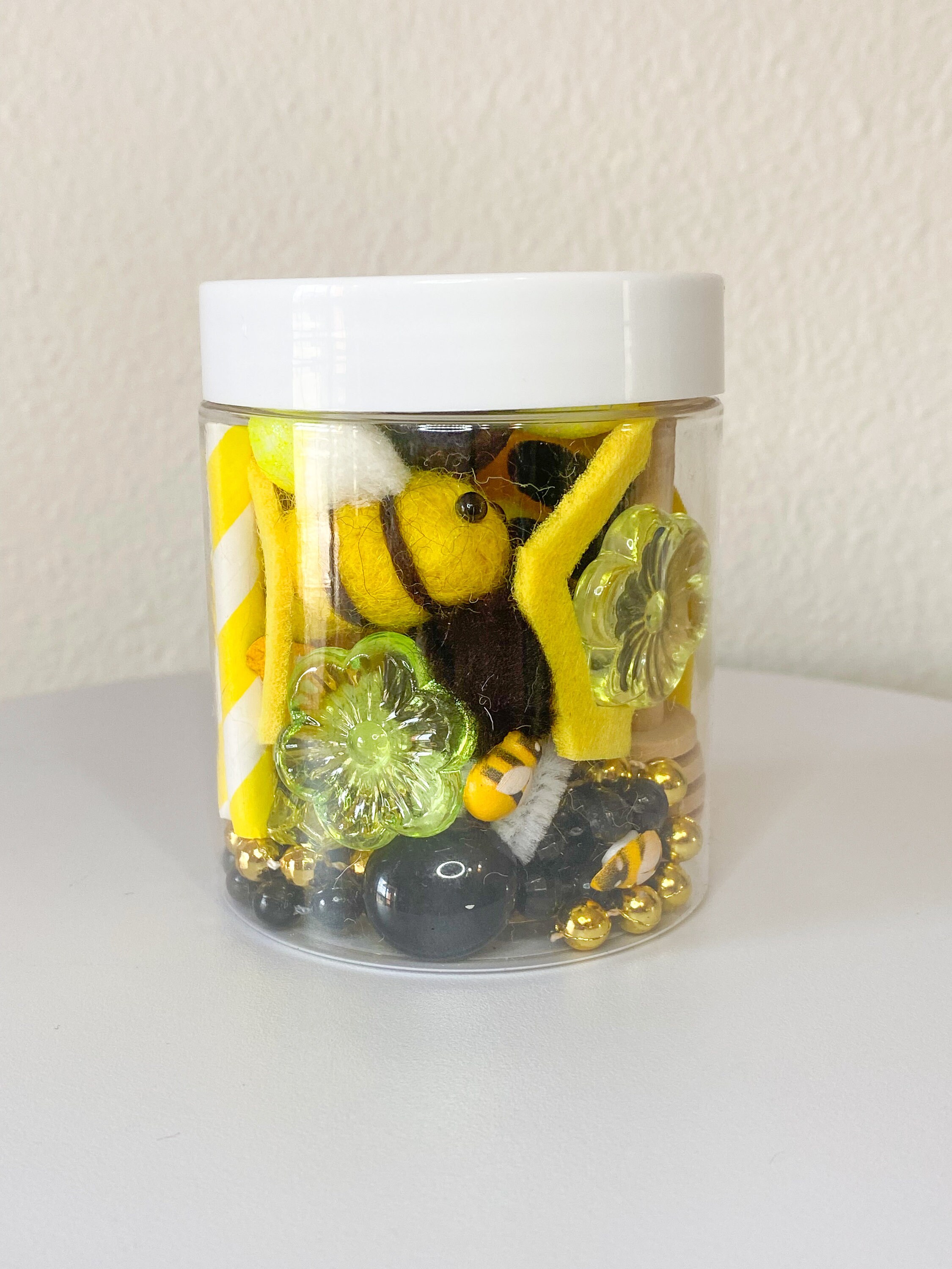 6-Pack Colors Play Dough Jars – Bumblebee Bins