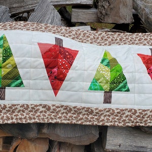 Festive Forest Christmas Quilt Pattern: Beginner-friendly FPP Table ...
