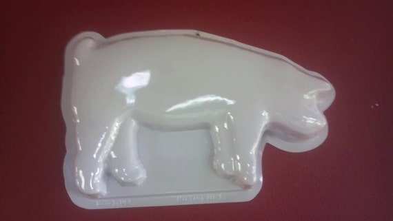 Pig clearance cake pan