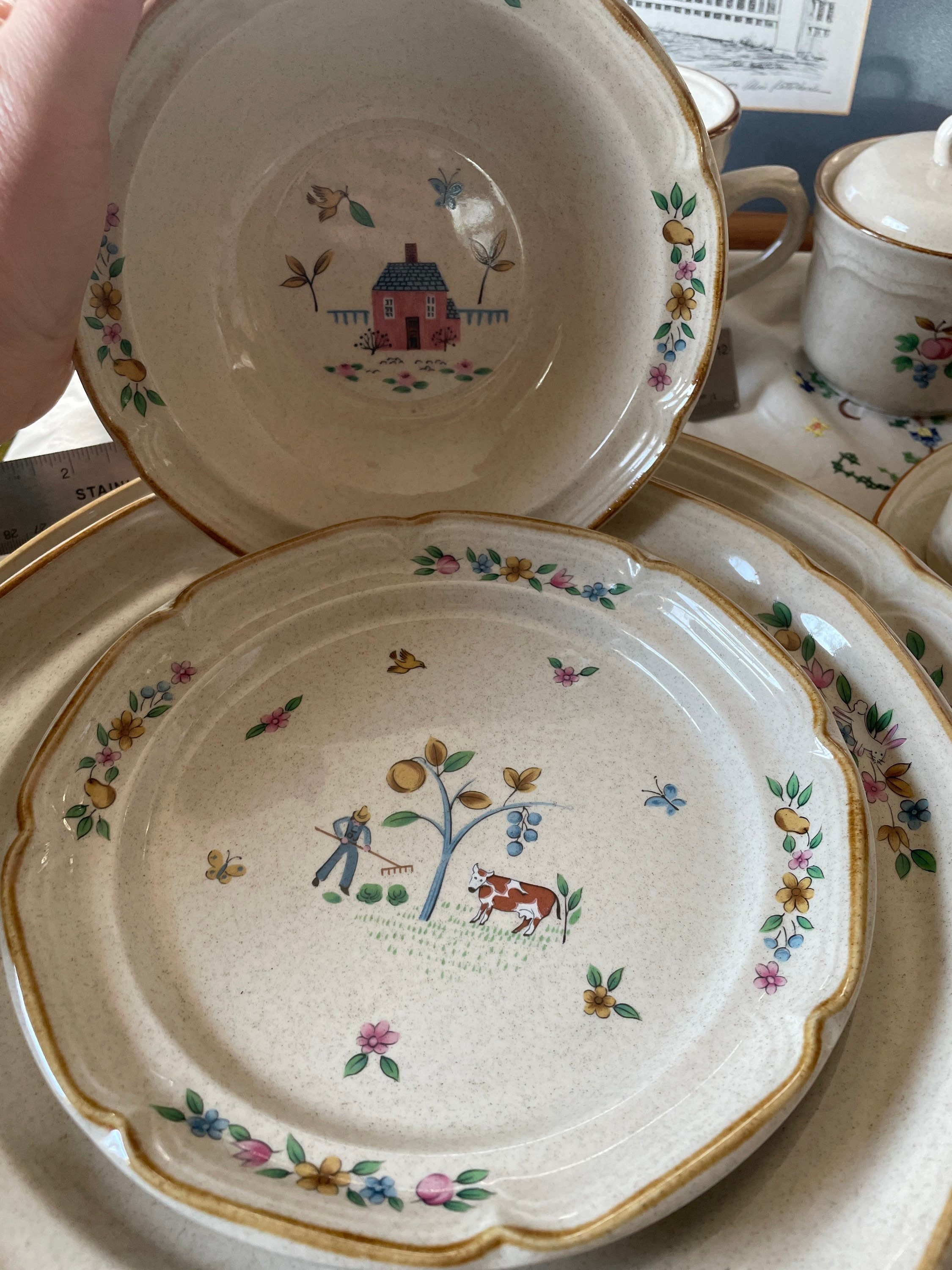 International China Heartland Series Stoneware Japan Folk Art