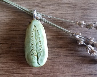Zeitlose Natur Keramik Fern Halskette
