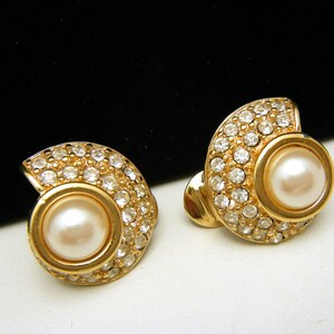 Vintage Signed Monet Pave Set Rhinestone Faux Pearl Cabochon Earrings Clip Ons Gold Tone