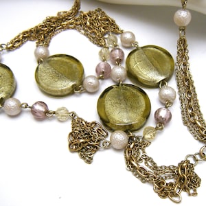 Vintage Premier Designs Olive Green Foiled Glass Disc Mixed Bead Necklace Gold Tone