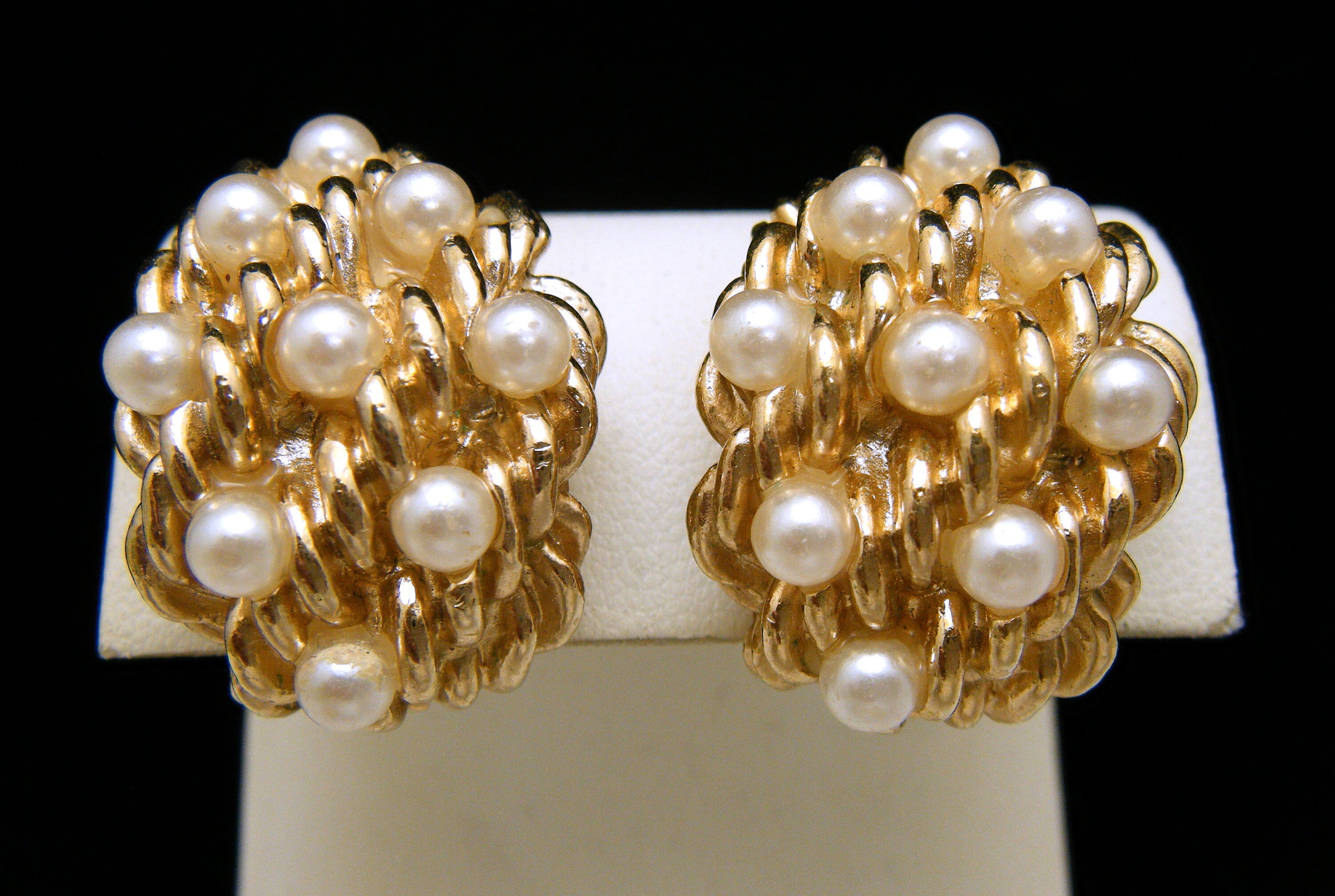 Classic Vintage Napier Pat Pend Earrings Faux Pearls Gold  display picture 1