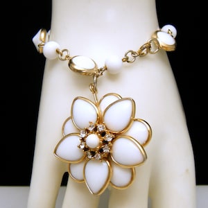 Vintage White Poured Glass Flower Charm Bracelet Gold Tone