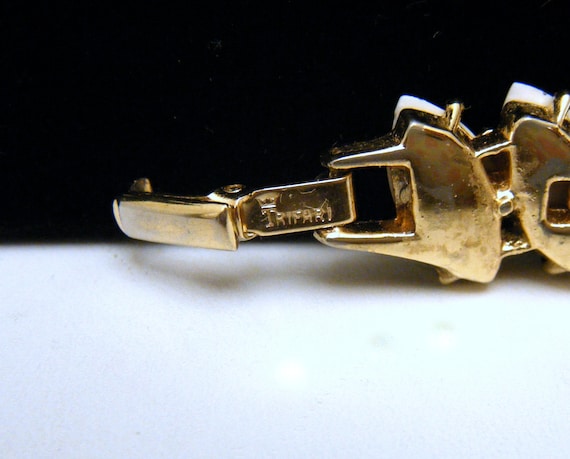 Crown Trifari Vintage Bracelet White Lucite Gold … - image 3