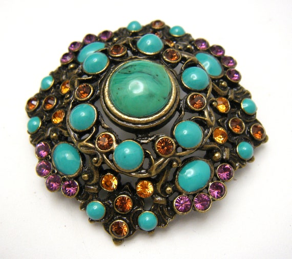 Gorgeous Joan Rivers Brooch Turquoise Glass Caboch