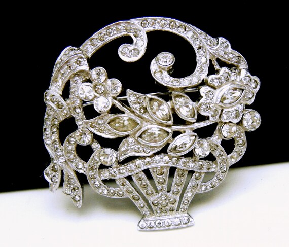 Broche Ancienne Art Déco En Argent Et émail - Panier De Fleurs Avec Strass - Pièce De Collection