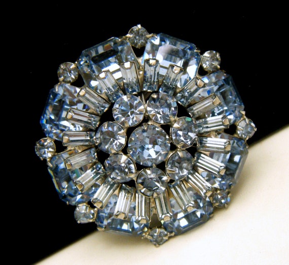 Brilliant Vintage WEISS Layered Blue Rhinestones … - image 2