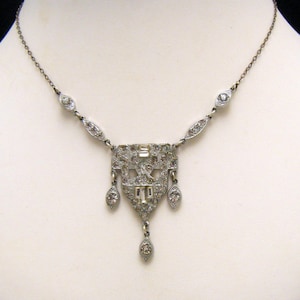 Antike Art Deco Halskette Strass Anhänger Tropfen rhodiniert