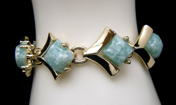 Pretty Vintage Lucite Bracelet Aqua White Marbled… - image 2