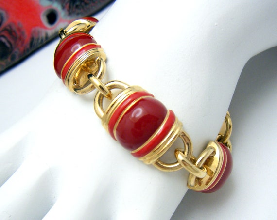 Vintage CIRO Thailand Red Enamel Gold Tone Link B… - image 1