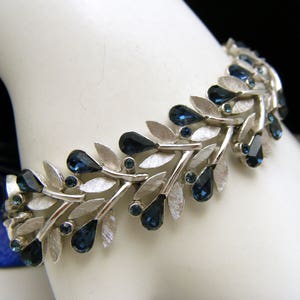 Vintage Crown Trifari Blue Tear Tiny Rhinestone Bracelet Silver Tone Foliate