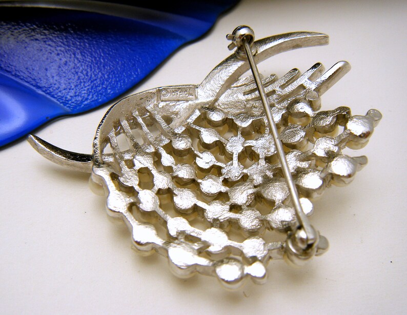 Beautiful Vintage Trifari Brooch Faux Pearl Rhinestones 1960s Silver Tone