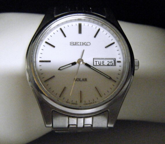Seiko Solar Watch White Face Water Resistant Stainless Steel Works Perfectly. Etsy UK