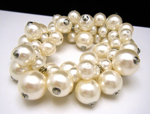 Vintage Faux Pearl Cluster Stretch Bracelet Silve… - image 3