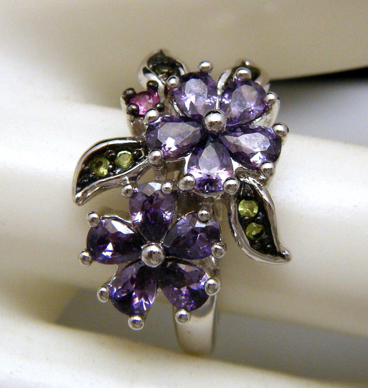 Vintage Purple Rhinestone Flower Ring Sz 7 Non-adjustable Silver